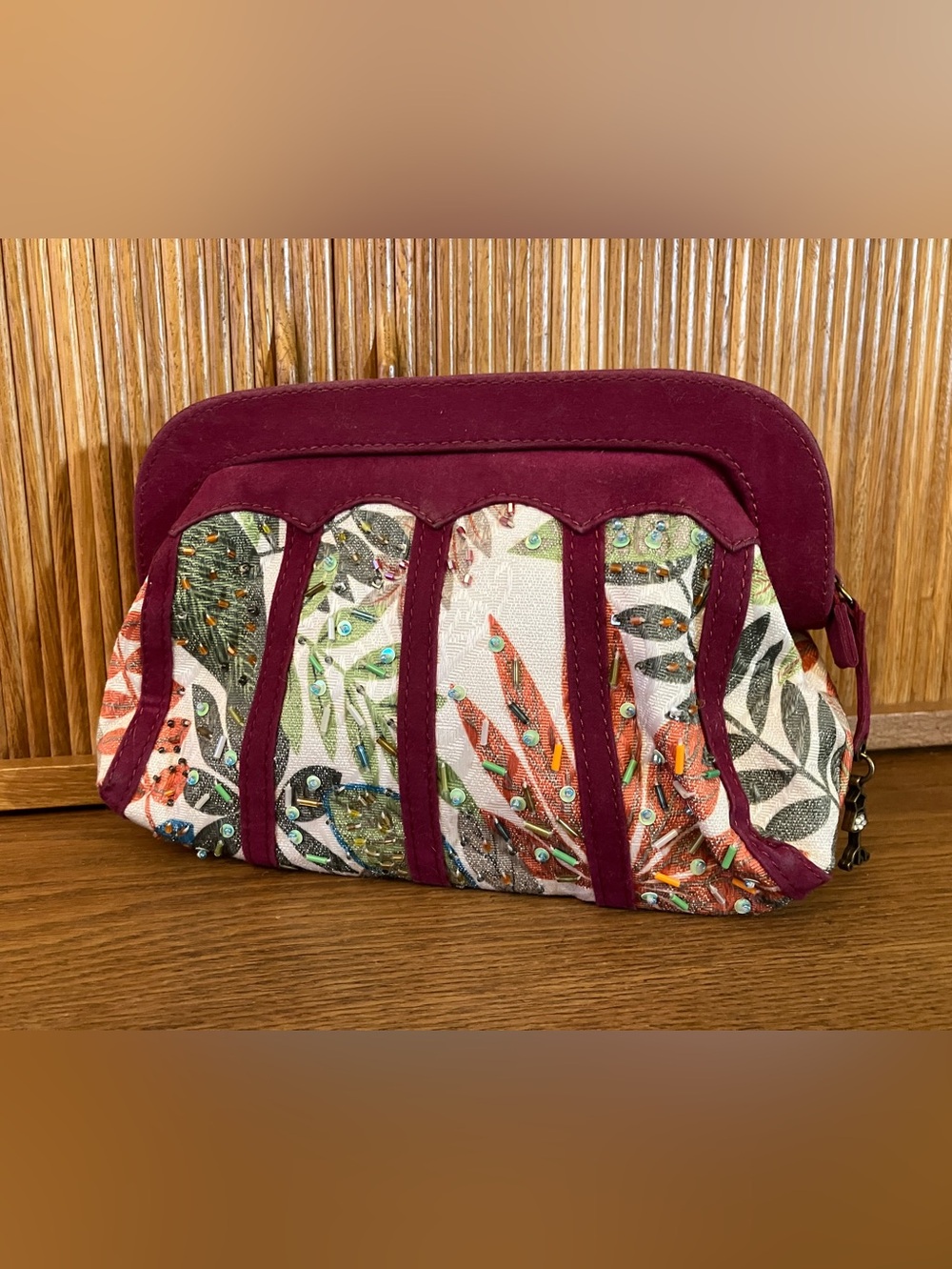 FREE 🎁 Lovely clutch/make up pouch
